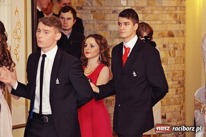 Zdjęcie w galerii na portalu naszraciborz.pl: Szampańska zabawa ZSZ w bieńkowickim Rege wiadomości z regionu