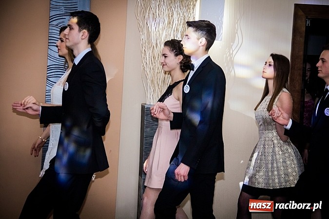 Zdjęcie w galerii na portalu naszraciborz.pl: Trzy klasy Mechanika bawią się w Bravo wiadomości z regionu