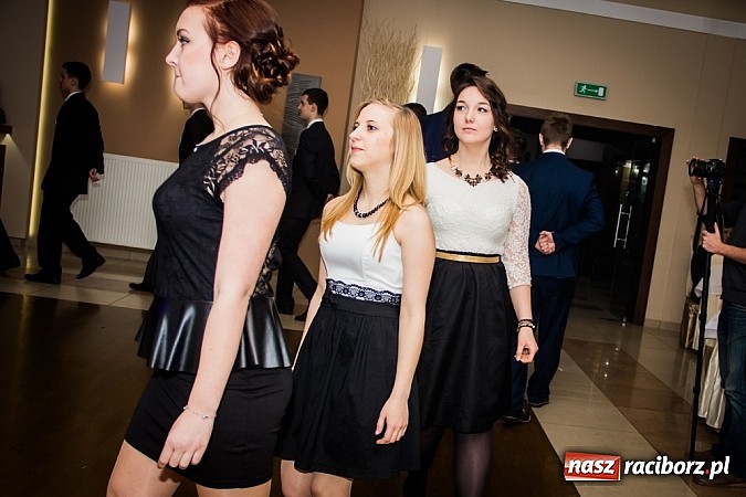 Zdjęcie w galerii na portalu naszraciborz.pl: Trzy klasy Mechanika bawią się w Bravo wiadomości z regionu