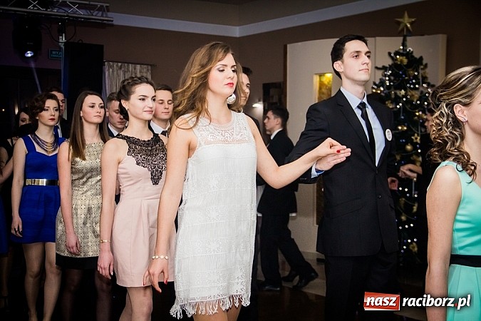 Zdjęcie w galerii na portalu naszraciborz.pl: Trzy klasy Mechanika bawią się w Bravo wiadomości z regionu