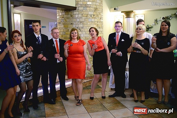 Zdjęcie w galerii na portalu naszraciborz.pl: Bal maturalny ZSZ - fotoreportaż i wideo wiadomości z regionu