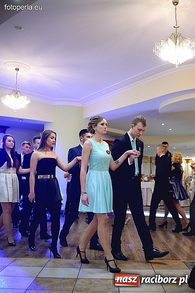 Zdjęcie w galerii na portalu naszraciborz.pl: Bal maturalny ZSZ - fotoreportaż i wideo wiadomości z regionu