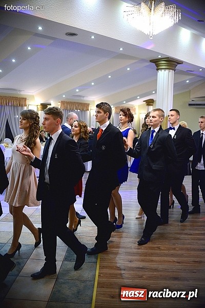 Zdjęcie w galerii na portalu naszraciborz.pl: Bal maturalny ZSZ - fotoreportaż i wideo wiadomości z regionu