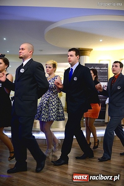 Zdjęcie w galerii na portalu naszraciborz.pl: Bal maturalny ZSZ - fotoreportaż i wideo wiadomości z regionu