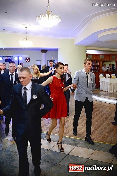 Zdjęcie w galerii na portalu naszraciborz.pl: Bal maturalny ZSZ - fotoreportaż i wideo wiadomości z regionu