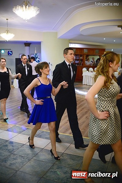 Zdjęcie w galerii na portalu naszraciborz.pl: Bal maturalny ZSZ - fotoreportaż i wideo wiadomości z regionu