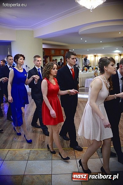 Zdjęcie w galerii na portalu naszraciborz.pl: Bal maturalny ZSZ - fotoreportaż i wideo wiadomości z regionu