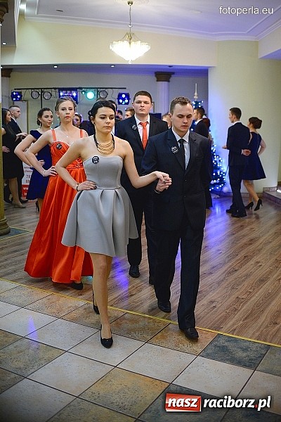 Zdjęcie w galerii na portalu naszraciborz.pl: Bal maturalny ZSZ - fotoreportaż i wideo wiadomości z regionu