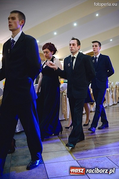 Zdjęcie w galerii na portalu naszraciborz.pl: Bal maturalny ZSZ - fotoreportaż i wideo wiadomości z regionu