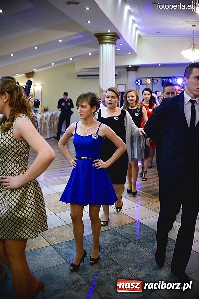 Zdjęcie w galerii na portalu naszraciborz.pl: Bal maturalny ZSZ - fotoreportaż i wideo wiadomości z regionu