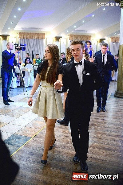 Zdjęcie w galerii na portalu naszraciborz.pl: Bal maturalny ZSZ - fotoreportaż i wideo wiadomości z regionu