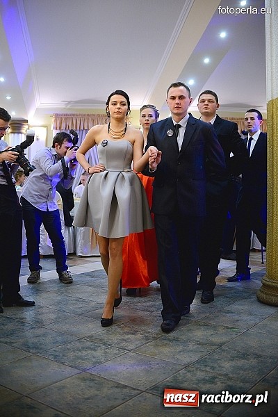 Zdjęcie w galerii na portalu naszraciborz.pl: Bal maturalny ZSZ - fotoreportaż i wideo wiadomości z regionu