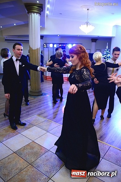 Zdjęcie w galerii na portalu naszraciborz.pl: Bal maturalny ZSZ - fotoreportaż i wideo wiadomości z regionu