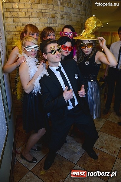 Zdjęcie w galerii na portalu naszraciborz.pl: Bal maturalny ZSZ - fotoreportaż i wideo wiadomości z regionu