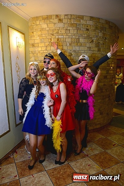 Zdjęcie w galerii na portalu naszraciborz.pl: Bal maturalny ZSZ - fotoreportaż i wideo wiadomości z regionu