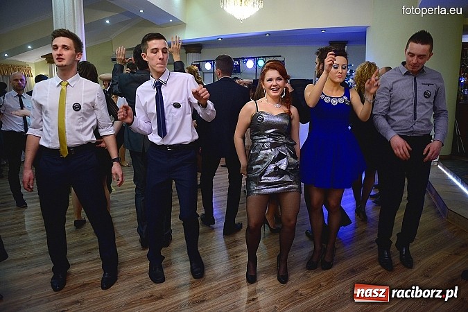 Zdjęcie w galerii na portalu naszraciborz.pl: Bal maturalny ZSZ - fotoreportaż i wideo wiadomości z regionu