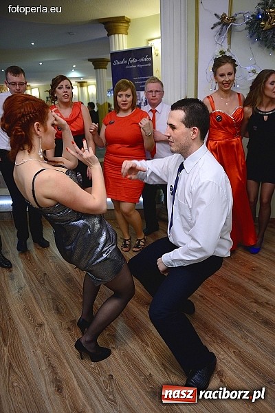 Zdjęcie w galerii na portalu naszraciborz.pl: Bal maturalny ZSZ - fotoreportaż i wideo wiadomości z regionu