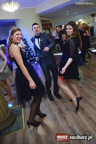 Zdjęcie w galerii na portalu naszraciborz.pl: Bal maturalny ZSZ - fotoreportaż i wideo wiadomości z regionu