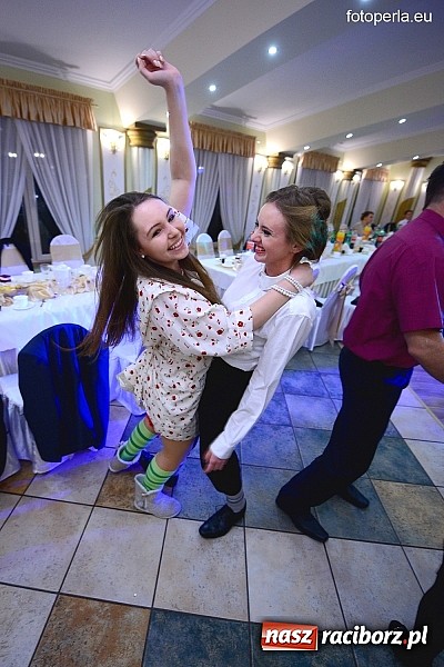 Zdjęcie w galerii na portalu naszraciborz.pl: Bal maturalny ZSZ - fotoreportaż i wideo wiadomości z regionu