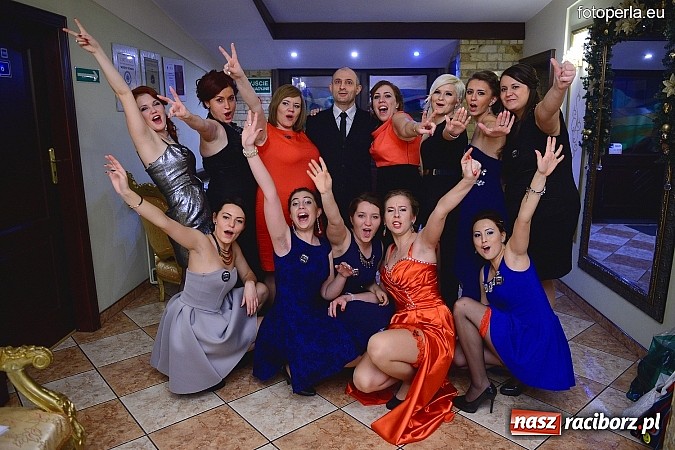 Zdjęcie w galerii na portalu naszraciborz.pl: Bal maturalny ZSZ - fotoreportaż i wideo wiadomości z regionu