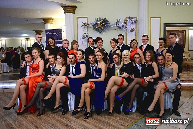 Zdjęcie w galerii na portalu naszraciborz.pl: Bal maturalny ZSZ - fotoreportaż i wideo wiadomości z regionu