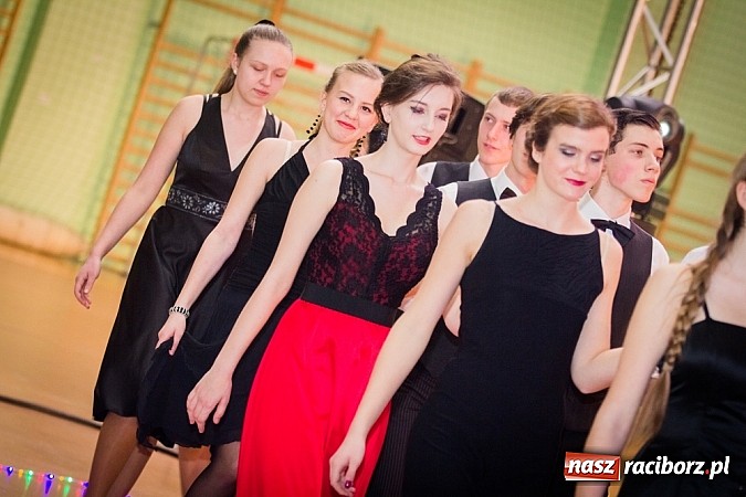 Zdjęcie w galerii na portalu naszraciborz.pl: IX Karnawałowa Rewia Tańca w Arenie Rafako wiadomości z regionu