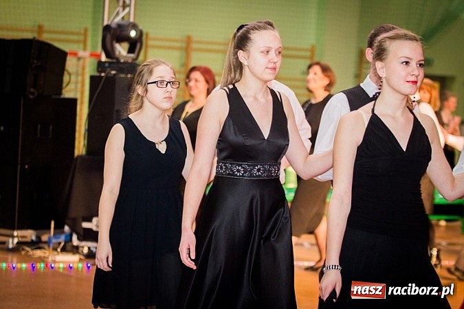 Zdjęcie w galerii na portalu naszraciborz.pl: IX Karnawałowa Rewia Tańca w Arenie Rafako wiadomości z regionu