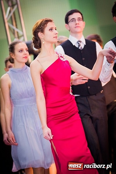 Zdjęcie w galerii na portalu naszraciborz.pl: IX Karnawałowa Rewia Tańca w Arenie Rafako wiadomości z regionu