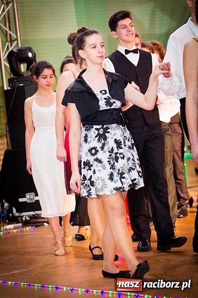 Zdjęcie w galerii na portalu naszraciborz.pl: IX Karnawałowa Rewia Tańca w Arenie Rafako wiadomości z regionu