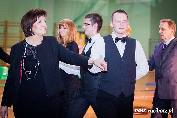 Zdjęcie w galerii na portalu naszraciborz.pl: IX Karnawałowa Rewia Tańca w Arenie Rafako wiadomości z regionu