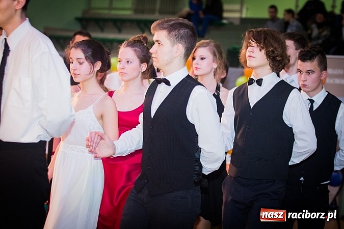 Zdjęcie w galerii na portalu naszraciborz.pl: IX Karnawałowa Rewia Tańca w Arenie Rafako wiadomości z regionu