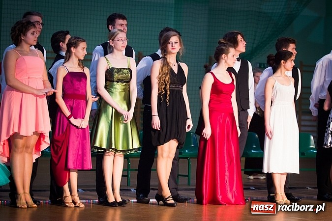 Zdjęcie w galerii na portalu naszraciborz.pl: IX Karnawałowa Rewia Tańca w Arenie Rafako wiadomości z regionu