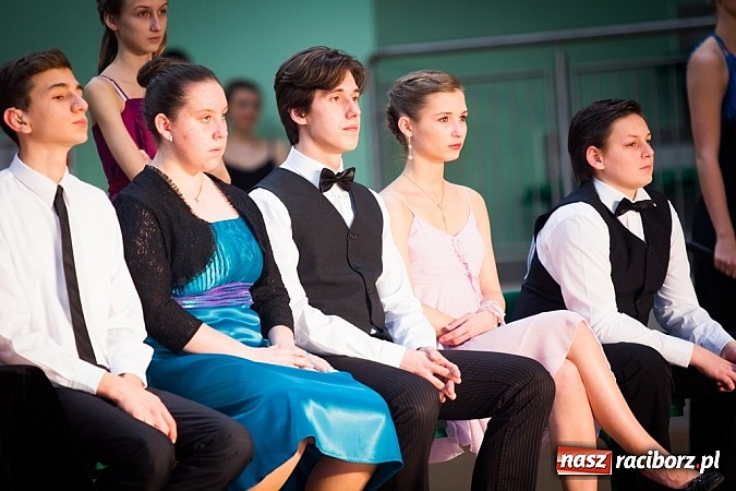 Zdjęcie w galerii na portalu naszraciborz.pl: IX Karnawałowa Rewia Tańca w Arenie Rafako wiadomości z regionu