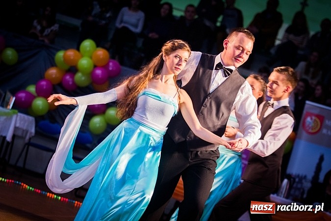 Zdjęcie w galerii na portalu naszraciborz.pl: IX Karnawałowa Rewia Tańca w Arenie Rafako wiadomości z regionu