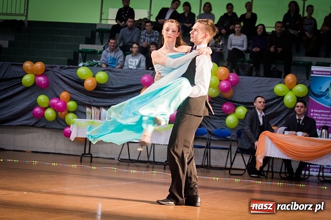 Zdjęcie w galerii na portalu naszraciborz.pl: IX Karnawałowa Rewia Tańca w Arenie Rafako wiadomości z regionu