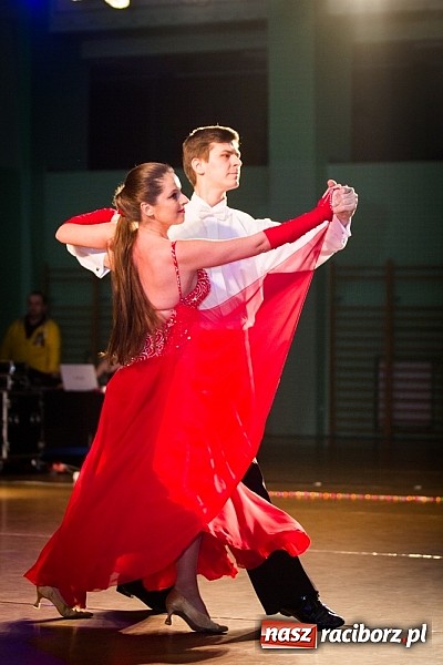 Zdjęcie w galerii na portalu naszraciborz.pl: IX Karnawałowa Rewia Tańca w Arenie Rafako wiadomości z regionu