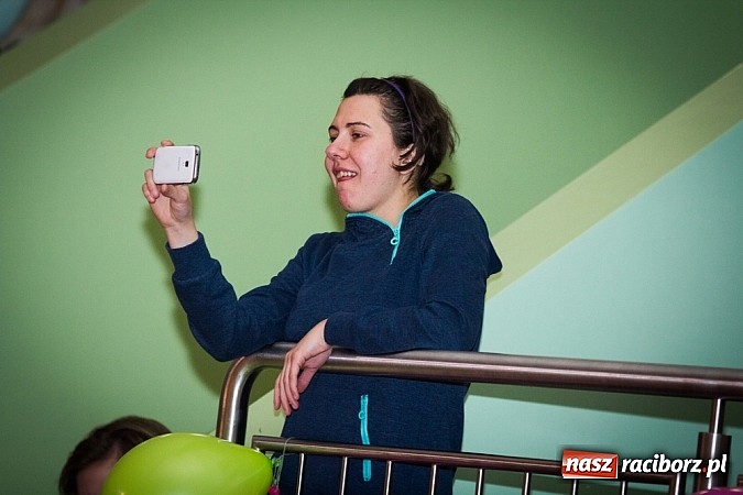 Zdjęcie w galerii na portalu naszraciborz.pl: IX Karnawałowa Rewia Tańca w Arenie Rafako wiadomości z regionu