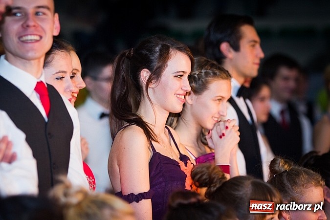 Zdjęcie w galerii na portalu naszraciborz.pl: IX Karnawałowa Rewia Tańca w Arenie Rafako wiadomości z regionu