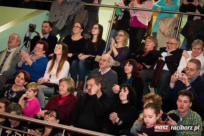 Zdjęcie w galerii na portalu naszraciborz.pl: IX Karnawałowa Rewia Tańca w Arenie Rafako wiadomości z regionu