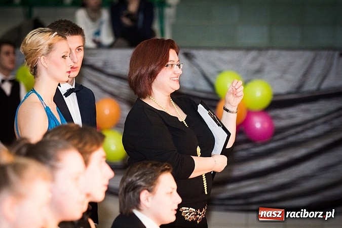 Zdjęcie w galerii na portalu naszraciborz.pl: IX Karnawałowa Rewia Tańca w Arenie Rafako wiadomości z regionu