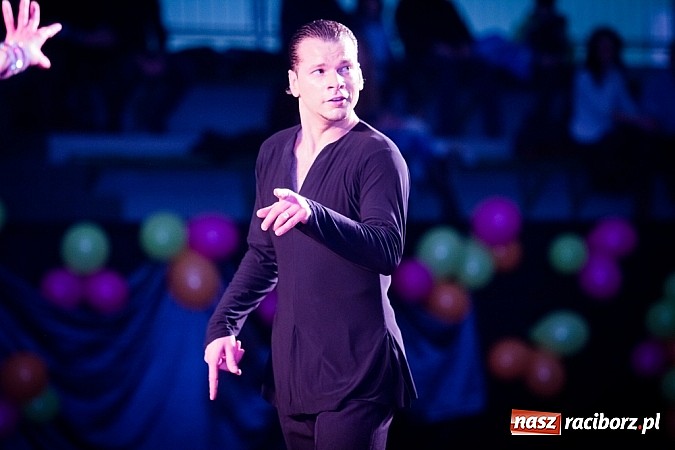 Zdjęcie w galerii na portalu naszraciborz.pl: IX Karnawałowa Rewia Tańca w Arenie Rafako wiadomości z regionu