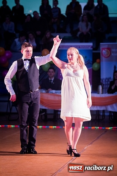 Zdjęcie w galerii na portalu naszraciborz.pl: IX Karnawałowa Rewia Tańca w Arenie Rafako wiadomości z regionu