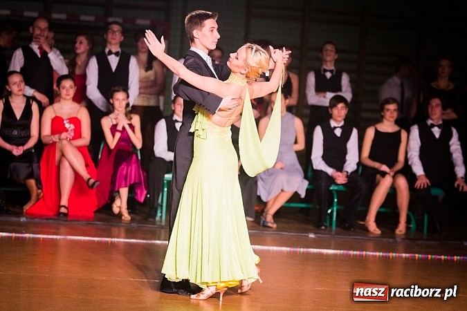 Zdjęcie w galerii na portalu naszraciborz.pl: IX Karnawałowa Rewia Tańca w Arenie Rafako wiadomości z regionu
