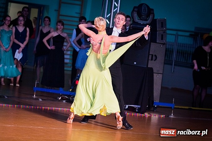 Zdjęcie w galerii na portalu naszraciborz.pl: IX Karnawałowa Rewia Tańca w Arenie Rafako wiadomości z regionu
