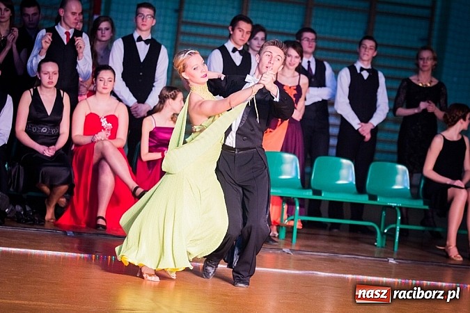 Zdjęcie w galerii na portalu naszraciborz.pl: IX Karnawałowa Rewia Tańca w Arenie Rafako wiadomości z regionu