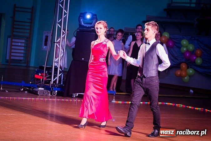 Zdjęcie w galerii na portalu naszraciborz.pl: IX Karnawałowa Rewia Tańca w Arenie Rafako wiadomości z regionu