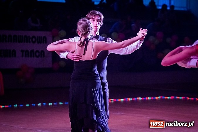 Zdjęcie w galerii na portalu naszraciborz.pl: IX Karnawałowa Rewia Tańca w Arenie Rafako wiadomości z regionu