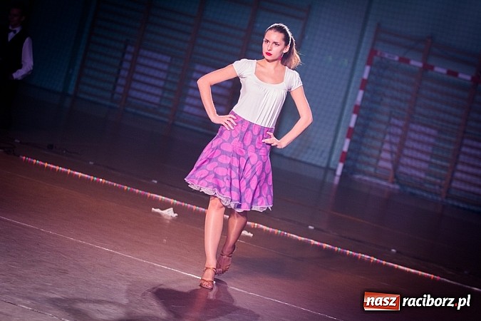 Zdjęcie w galerii na portalu naszraciborz.pl: IX Karnawałowa Rewia Tańca w Arenie Rafako wiadomości z regionu