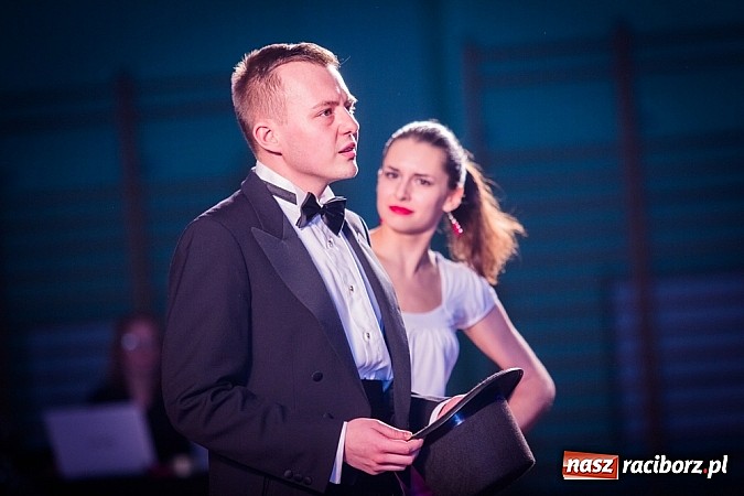 Zdjęcie w galerii na portalu naszraciborz.pl: IX Karnawałowa Rewia Tańca w Arenie Rafako wiadomości z regionu