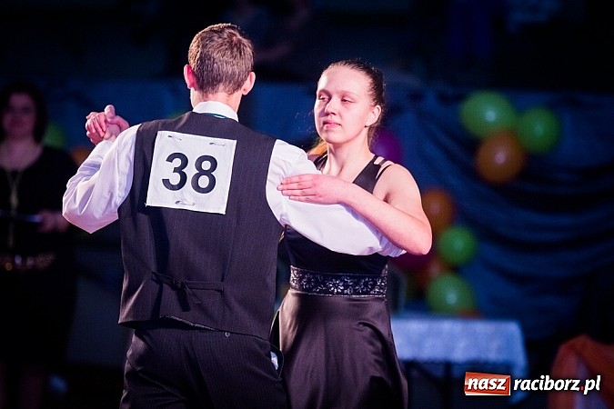Zdjęcie w galerii na portalu naszraciborz.pl: IX Karnawałowa Rewia Tańca w Arenie Rafako wiadomości z regionu
